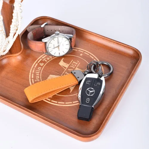 Vista 7 de Cuenco para llaves de madera personalizado para mesa de entrada, organizador de bandeja de valet de madera grabada personalizada con 3 estantes