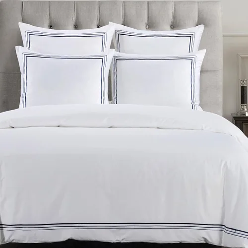 Vista 4 de HiEnd Accents - Juego de funda de edredón de 3 piezas, tamaño King, color blanco con bordado gris, ropa de cama de algodón de lujo de estilo moderno