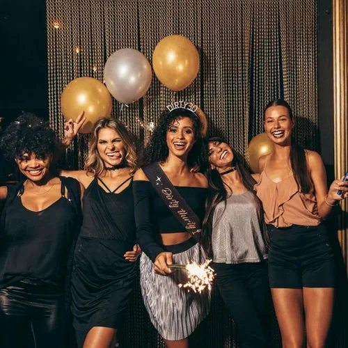 Vista 7 de Semato Kit de diadema de 30 cumpleaños con banda y diamantes de imitación sucio 30 cumpleaños decoraciones para ella, Negro, Talla única
