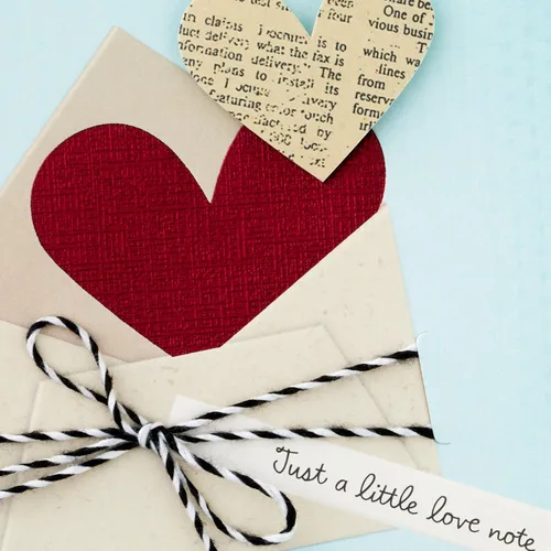 Vista 4 de Hallmark Tarjeta de aniversario (Just A Little Love Note...)