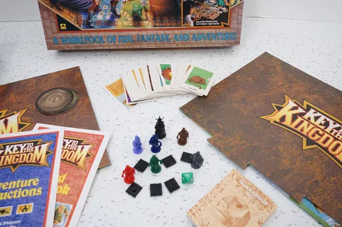Vista 6 de GOLDEN Key to the Kingdom Adventure Fantasy Juego de mesa - 1992, 1-6 jugadores, mayores de 12 años