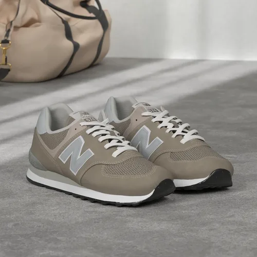 Vista 2 de New Balance De Las Mujeres 574