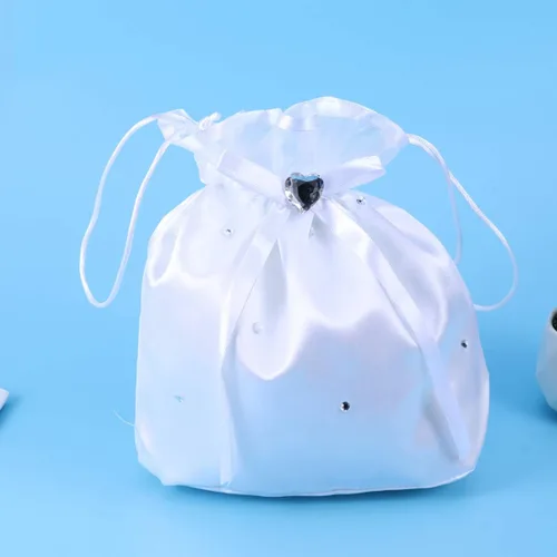 Vista 8 de BESTOYARD Bolso de mano de satén con decoración de flores de perlas, bolso de dama de honor con cordón para artículos esenciales del día de la boda