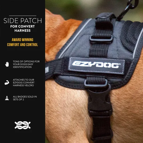 Vista 2 de EzyDog Insignia lateral – Identifica claramente a tu perro cuando llevas el arnés para perro Convert – Juego de dos insignias (Adopt Me, S)