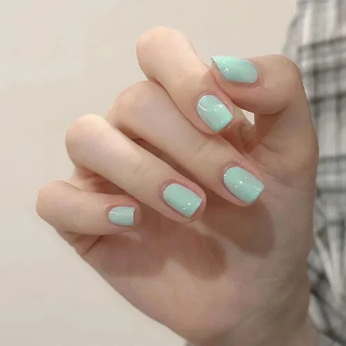 Vista 39 de Uñas postizas a presión de almendra, uñas postizas medianas con diseños de estampado francés de lámina dorada 3D, pegamento dorado Starlight en uñas