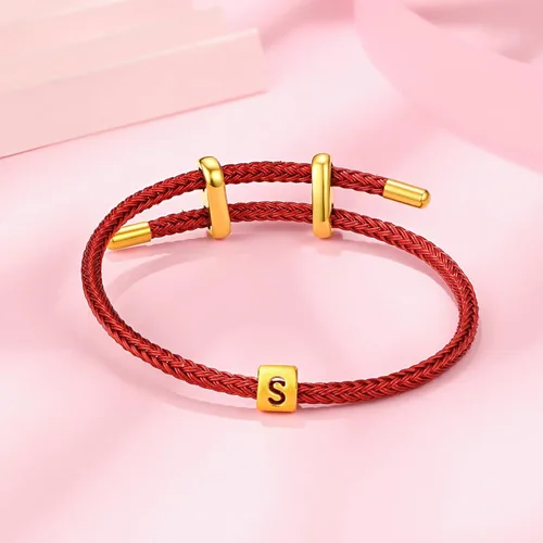 Vista 2 de ZHOU LIU FU Pulsera de Oro de 24K con Dijes de Iniciales, Pulseras Ajustables de Cadena Roja con Dijes de Letras y Corazón A-Z, Brazalete Apilable