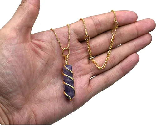 Vista 4 de Collar con dije de cristal de amatista para mujer, envuelto en alambre de oro, delicado collar minimalista de cristal curativo para hombres y niños