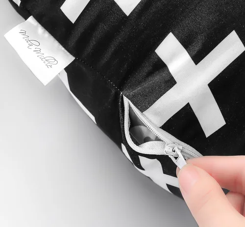 Vista 3 de Mila Millie Funda extraíble resistente al agua para tumbona de recién nacido, diseño unisex de cruz suiza, tela suave y lavable de alta calidad