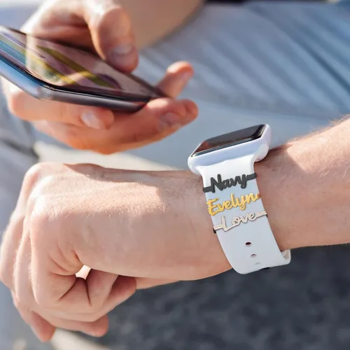 Vista 4 de ubmpj Dijes de banda de reloj personalizados para reloj inteligente, cerraduras de banda mágica personalizadas con nombre y foto para mujeres