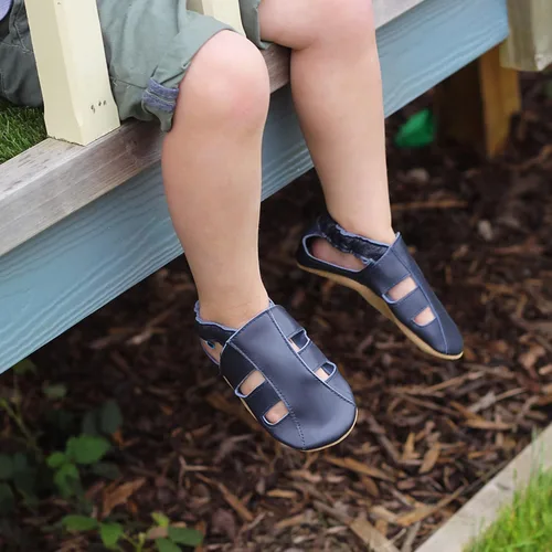 Vista 5 de Dotty Fish Sandalias de cuero suave para niños pequeños.