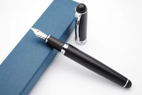 Vista 2 de Pluma estilográfica JINHAO X750 de punta M (Negro con acabado mate)