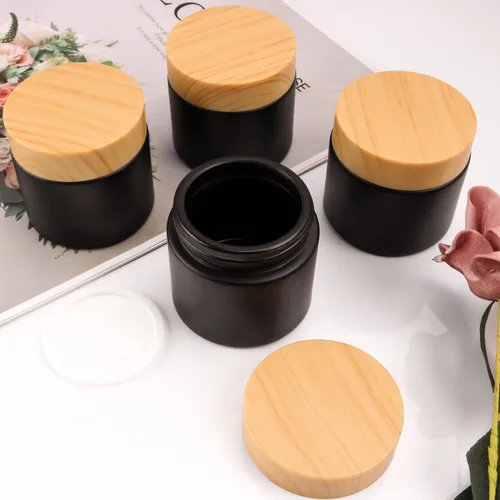 Vista 6 de Paquete de 4 tarros de crema de vidrio negro de 2 onzas, recipiente vacío de muestra esmerilado con tapas de plástico, contenedor de almacenamiento