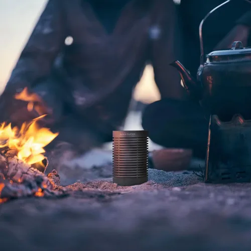 Vista 4 de Bang & Olufsen Beosound Explore - Altavoz Bluetooth inalámbrico portátil para exteriores, IP67 a prueba de polvo e impermeable, antracita Portable