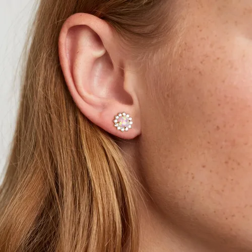 Vista 4 de Aretes de ópalo de fuego blanco de 0.177 x 0.177 in, delicados aretes redondos de ópalo con piedra natal de octubre, aretes de ópalo delicados