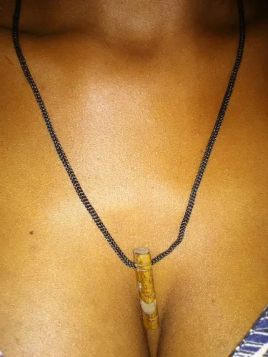 Vista 2 de Taino collar de madera para la buena suerte igual que en la playa dominicana, Madera