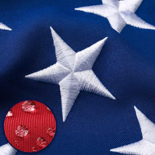 Vista 3 de Bandera de Estados Unidos plisada para exteriores, de 1.5 x 3 pies, diseño de estrellas bordadas en Estados Unidos, de nailon Oxford