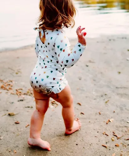 Vista 46 de MERSARIPHY Traje de baño de una pieza para niña pequeña, traje de baño de manga larga, traje de baño para niñas
