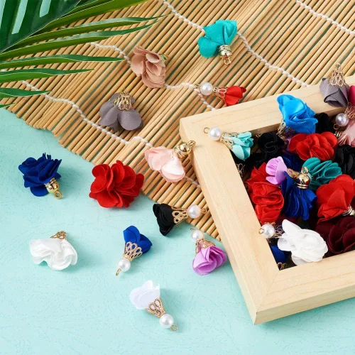 Vista 6 de Cheriswelry Colgantes de flores de tela de tela con pétalos florales con tapa dorada para aretes de bricolaje, llavero, fabricación de joyas