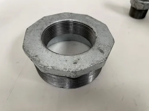 Vista 3 de 3 pulgadas x 2 pulgadas NPT galvanizó el buje reductor del hierro maleable
