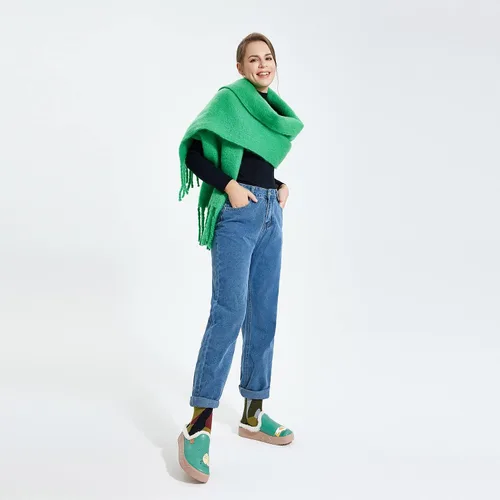 Vista 2 de UIN - Pantuflas de mujer, cómodas, modernas, pintadas con diseños artísticos, para viajar, con punta ancha, estilo informal, para el hogar
