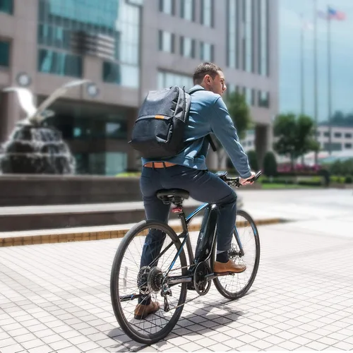 Vista 2 de EVERKI Mochila ligera para laptop con bolsillo oculto de 15.6 pulgadas, mochila de trabajo duradera para hombres, mochila de viaje de negocios