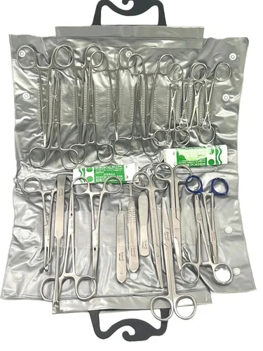 Vista 2 de Juego de 82 instrumentos veterinarios alemanes de acero inoxidable premium - Incluye pinzas Kelly, pinzas mosquito, pinza de toalla CARMALT, Mayo