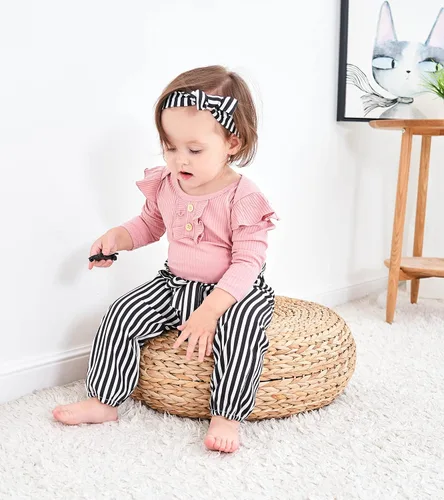 Vista 2 de Conjunto de ropa para niñas recién nacidas con manga voladora pantalones lindos diadema de 3 piezas