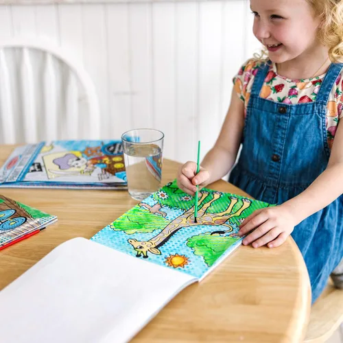 Vista 7 de Mi primeras pinturas de animales con agua, de Melissa & Doug