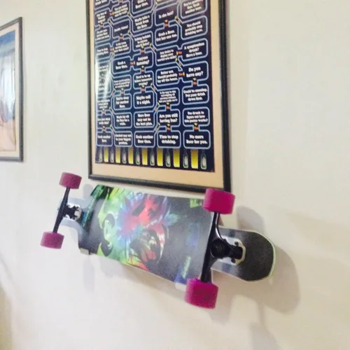 Vista 3 de StoreYourBoard Soporte de pared para monopatín y longboard, acolchado