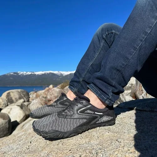 Vista 6 de WateLves - Zapatos de agua para hombres y mujeres, para natación, playa, piscina, surfear, hacer yoga o aeróbico acuático, calcetines para el agua