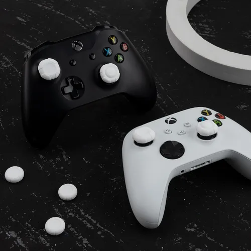 Vista 7 de GeekShare Tapas de agarre de pulgar para control de Xbox One, funda de silicona para joysticks, juego de fundas compatibles con Xbox Series X, 3
