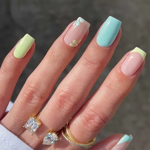 Vista 21 de RikView uñas postizas blancas en forma de almendra de longitud media, uñas adhesivas naturales, uñas en relieve con diseño de margarita