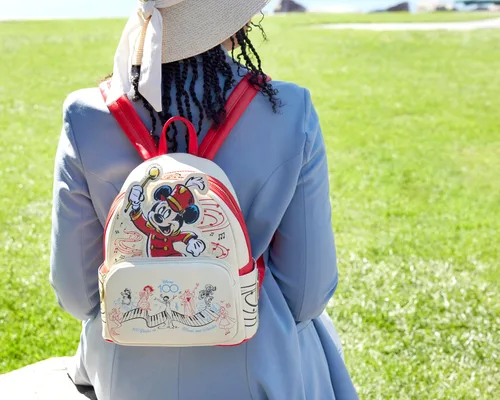 Vista 7 de Loungefly Disney Mickey Musician Disney 100 Anniversary Mini-mochila, exclusiva de Tienda