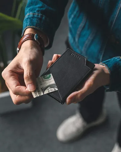 Vista 5 de VULKIT Cartera de tarjetas desplegable con bloqueo RFID, funda delgada de aluminio para tarjetas bancarias con bolsillo para dinero de negocios