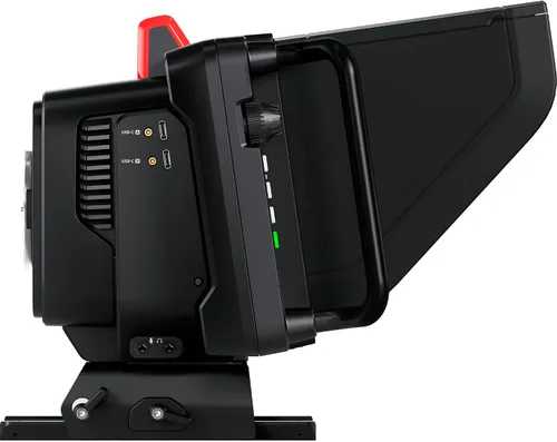 Vista 5 de Blackmagic Design Studio Camera 4K Plus G2 - Paquete de cámara de producción en vivo con cable HDMI 2.0 de 10 pies, cable USB-C de 6 pies y 5 bridas