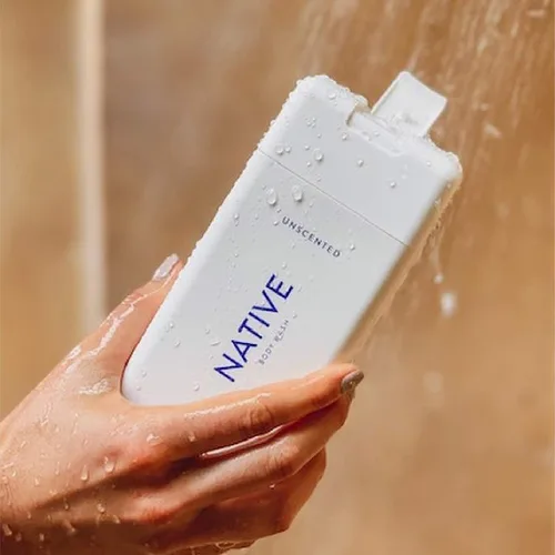 Vista 6 de Native Gel de baño de 3 unidades – Gel de baño natural para mujeres y hombres – sin SLS ni parabenos – Pepino y menta, coco y vainilla, lavanda