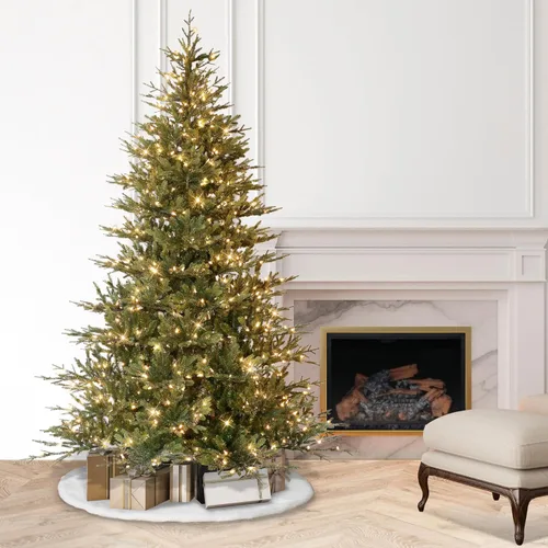 Vista 4 de Puleo International Árbol de Navidad artificial de abeto bálsamo preiluminado de 7.5 pies con 800 luces transparentes, verde