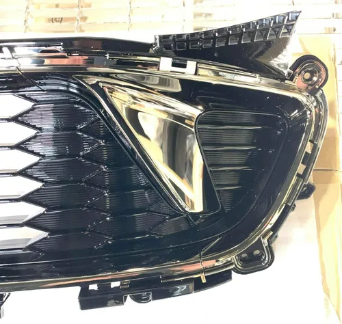 Vista 3 de NUEVO CONJUNTO DE REJILLA INFERIOR DE LA FÁBRICA DE KIA STINGER OEM - MODELOS GT SOLO