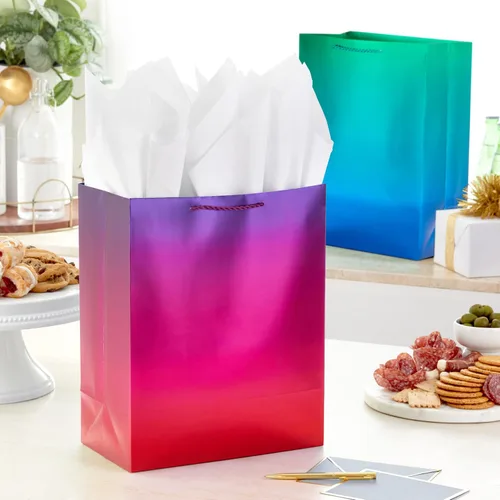 Vista 2 de Hallmark Bolsas de regalo grandes de 13 pulgadas, paquete de 3 (azul iridiscente, dorado, morado)