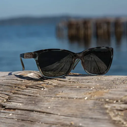 Vista 6 de Flying Fisherman Gafas de sol polarizadas onduladas marco negro fundido