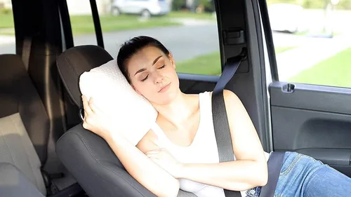 Vista 8 de ProComf - Almohada de espuma viscoelástica para viaje y campamento, para bebé, niño, adolescente, adulto (blanco nieve con 4 fundas de vacaciones)