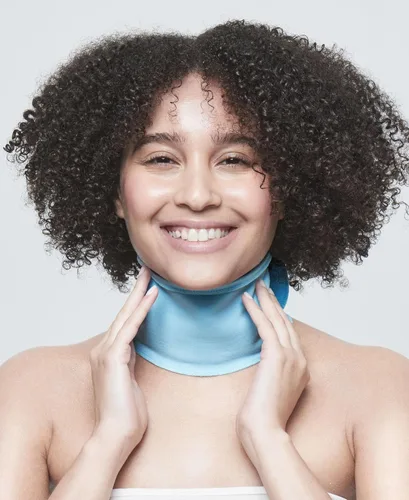 Vista 3 de PURE CODE Gel hidratante antienvejecimiento para líneas finas y arrugas con vitamina E, jojoba y aceites de oliva - Rango de tamaño adaptable