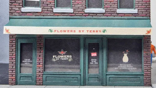 Vista 2 de Walthers Flowers by Terry Kit, 3 X 4 x 4-3/8" 7.6 X 10.2 X 4.4 in, (933-3473)