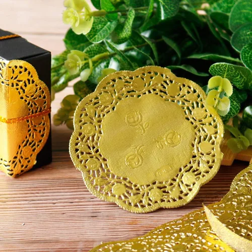Vista 7 de 50 unids/set de 3.5 pulgadas huecos florales en relieve redondo encaje tapices de papel de encaje vajillas de fiesta de boda mantel individual