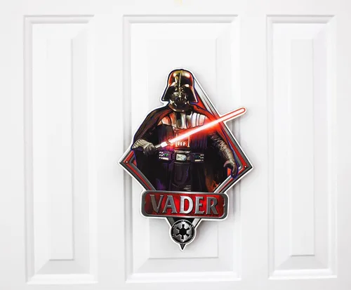 Vista 7 de Silver Buffalo Disney Star Wars Darth Vader Episodio 4 Arte de pared de madera troquelada, 13 x 9.5 pulgadas, multicolor