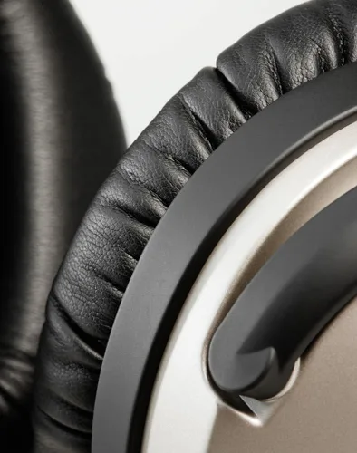 Vista 2 de LIGHTSPEED Zulu 3 Premium ANR - Auriculares de aviación con cancelación de ruido y Bluetooth (enchufes dobles GA)
