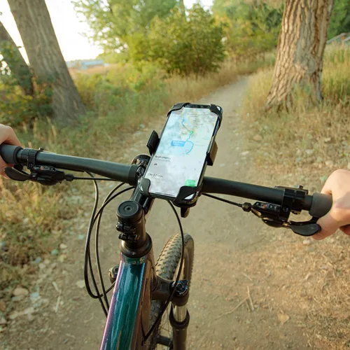 Vista 6 de Soporte para teléfono celular de bicicleta Roam universal Premium, para el manubrio de la bicicleta, ajustable, queda a iPhone 6s, 6S Plus, iPhone