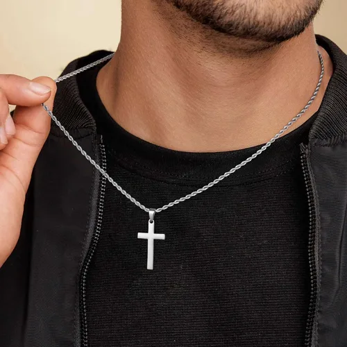 Vista 3 de LUXEJEW Collar de cruz para hombres y niños, cadena de cuerda de acero inoxidable plataoronegro, collar con colgante de cruz, joyería para hombre