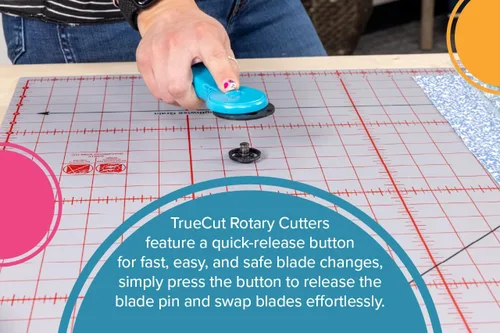 Vista 4 de TrueCut - Cortador giratorio recto – Cortador de ruedas ergonómico de 1.772 in para tela y manualidades – zurdo o diestro – Regla de guía y guía