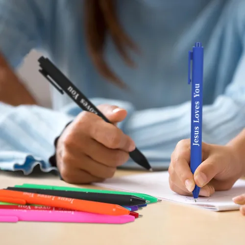 Vista 5 de Jetec 100 bolígrafos de Jesús te ama, bolígrafos cristianos coloridos, versículos de la Biblia, bolígrafos de gel retráctiles, regalos cristianos a